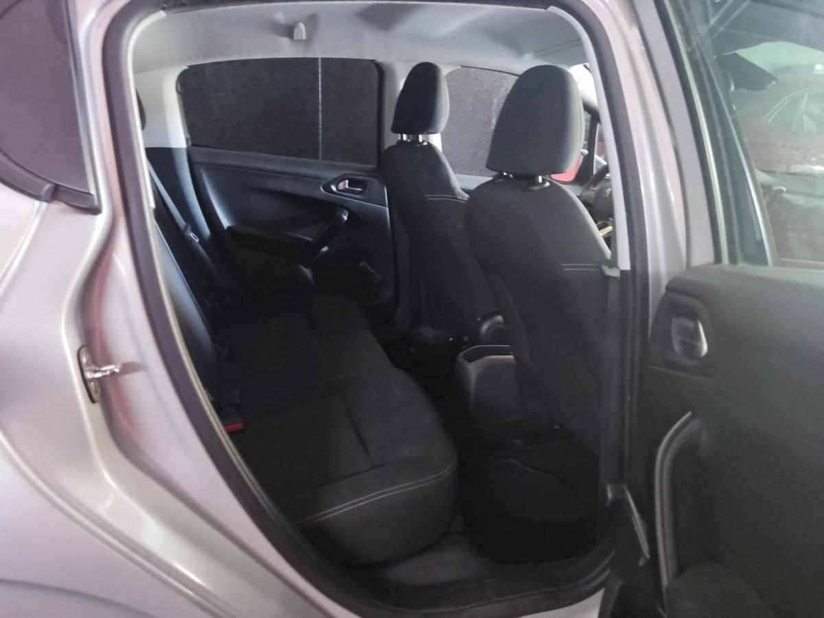 peugeot-208-1-2-vti-2014-gasolina-1199cc