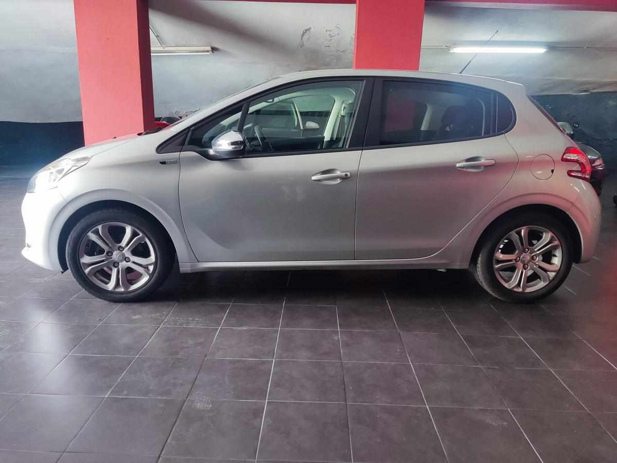 peugeot-208-1-2-vti-2014-gasolina-1199cc