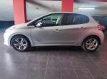 peugeot-208-1-2-vti-2014-gasolina-1199cc