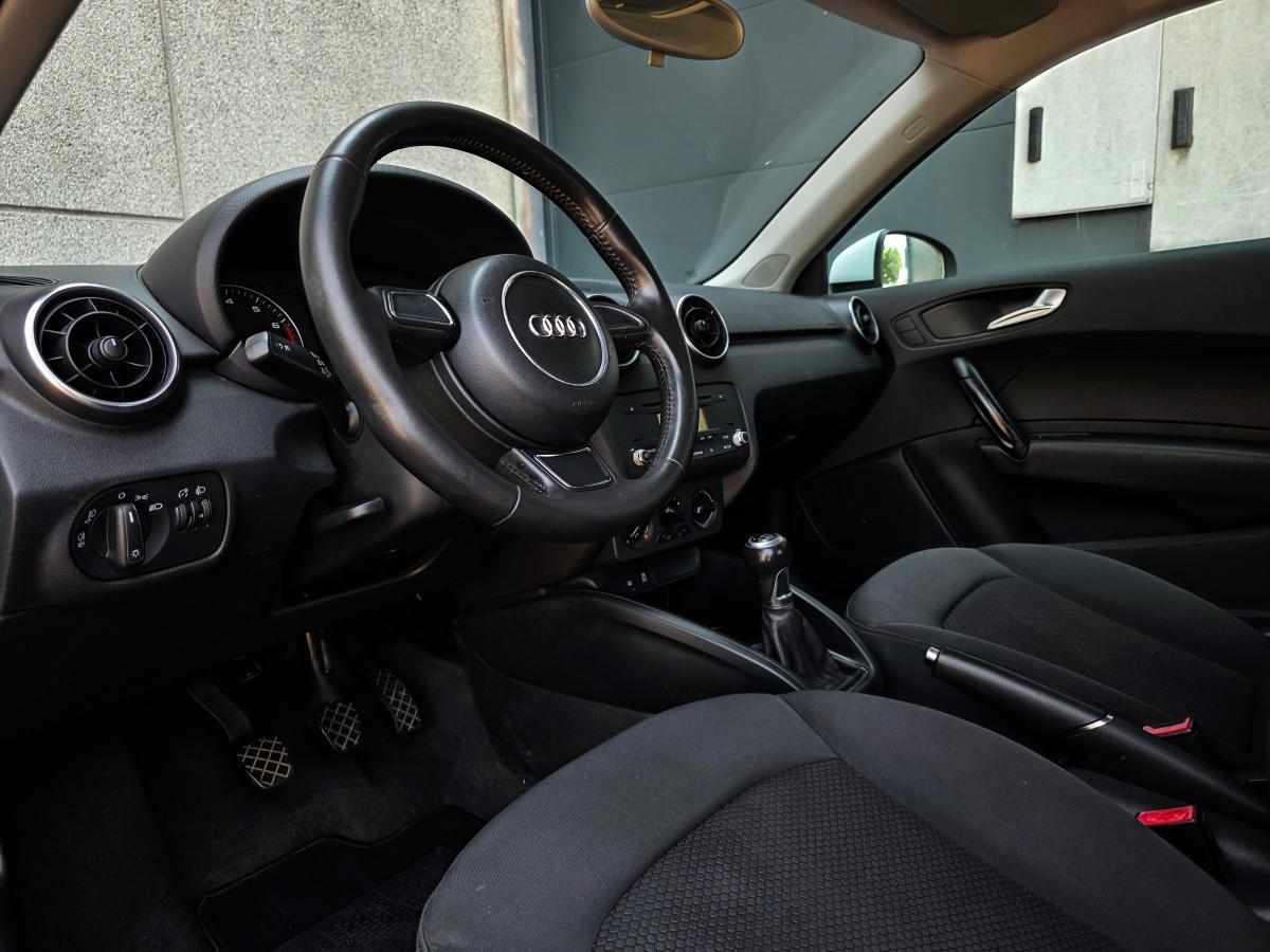 audi-a1-1-2-86cv-2010-gasolina-1197cc