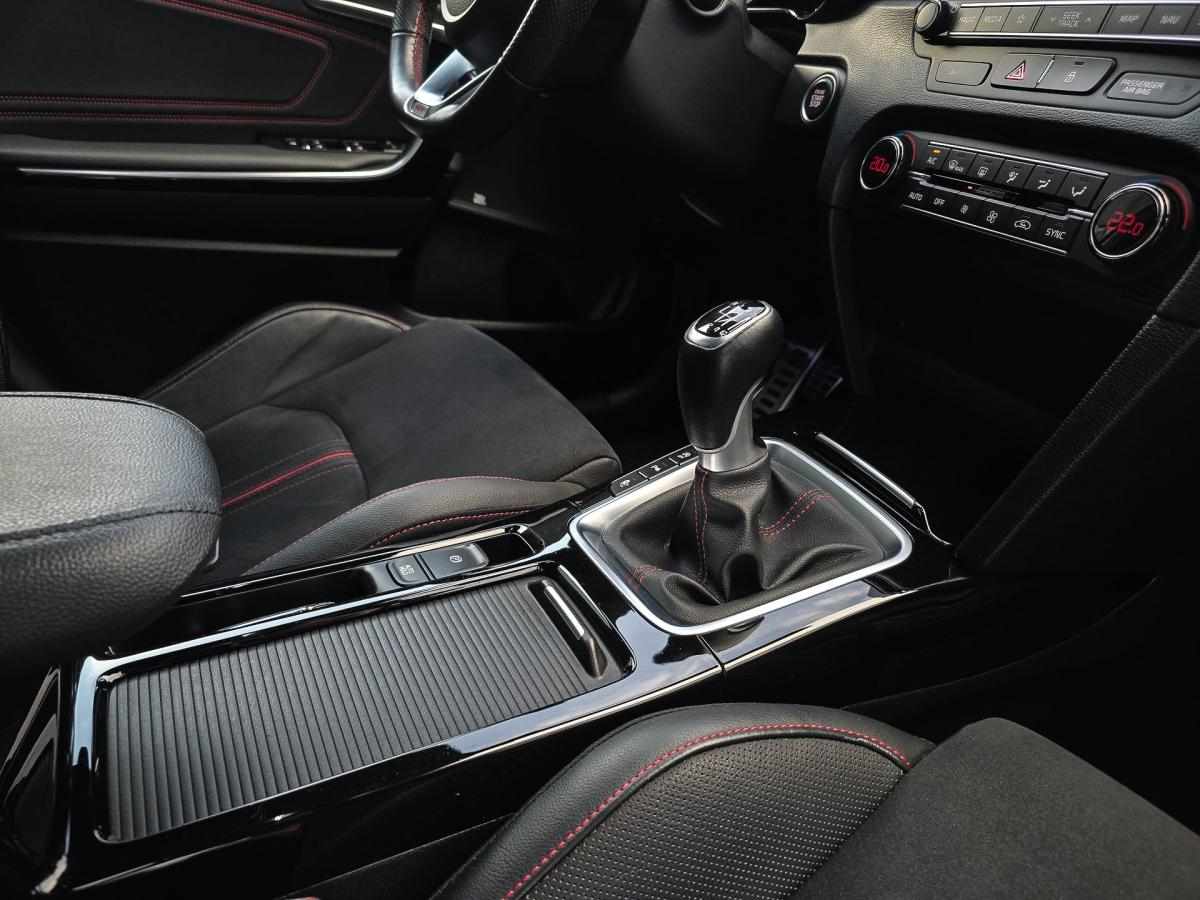 kia-ceed-gt-1-6-t-gdi-2019-gasolina-1591cc