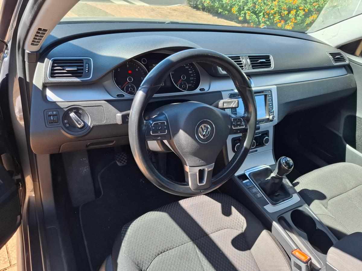 volkswagen-passat-1-6-tdi-bluemotion-2012-diesel-1598cc