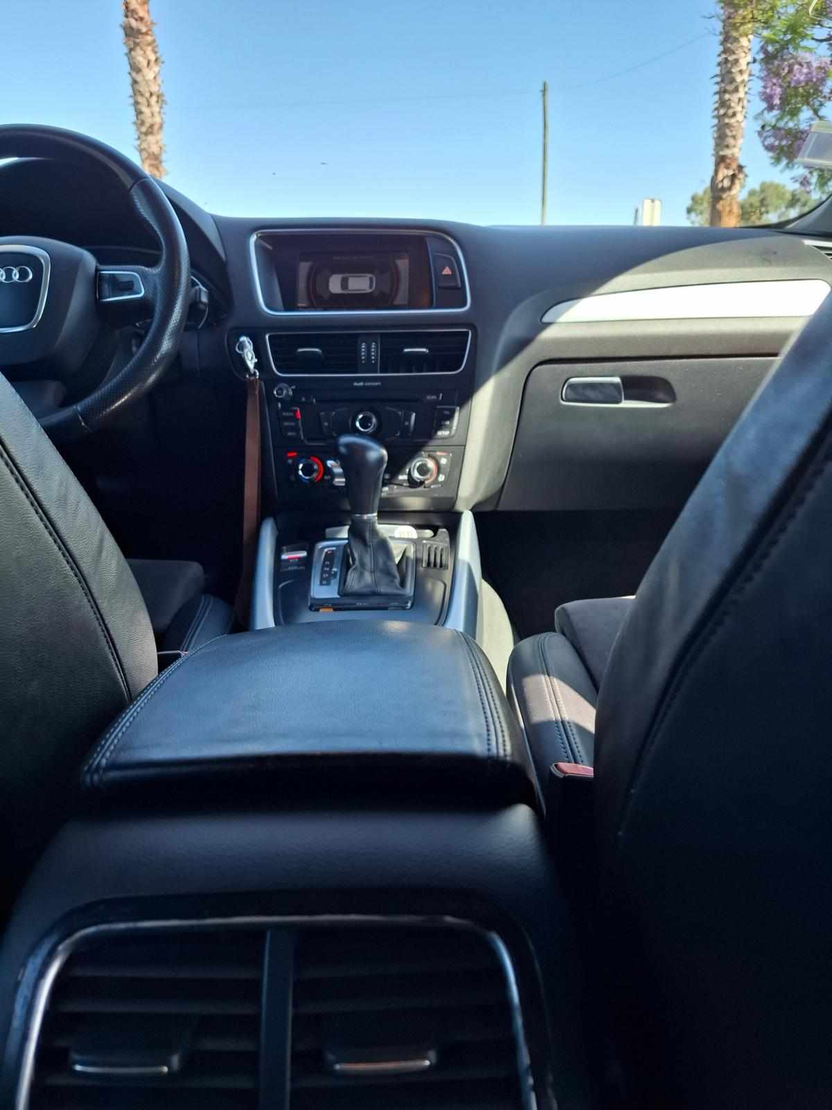 audi-q5-2-0-tdi-dpf-quattro-2010-diesel-1968cc