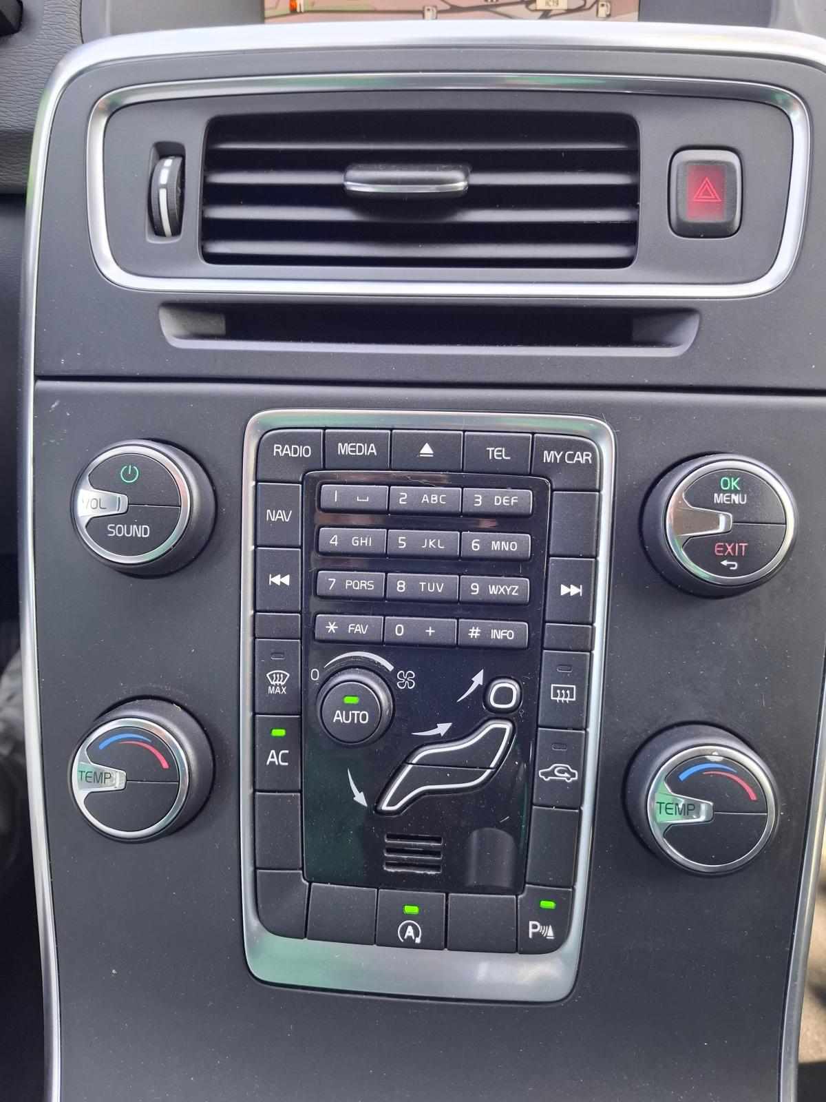 volvo-v60-d2-1-6-2012-diesel-1560cc