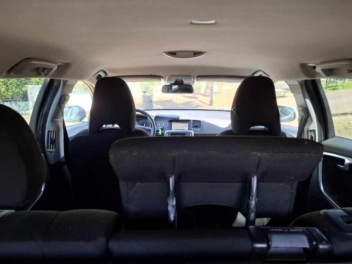 volvo-v60-d2-1-6-2012-diesel-1560cc