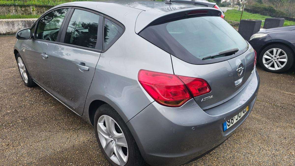 opel-astra-2010-diesel-1248cc