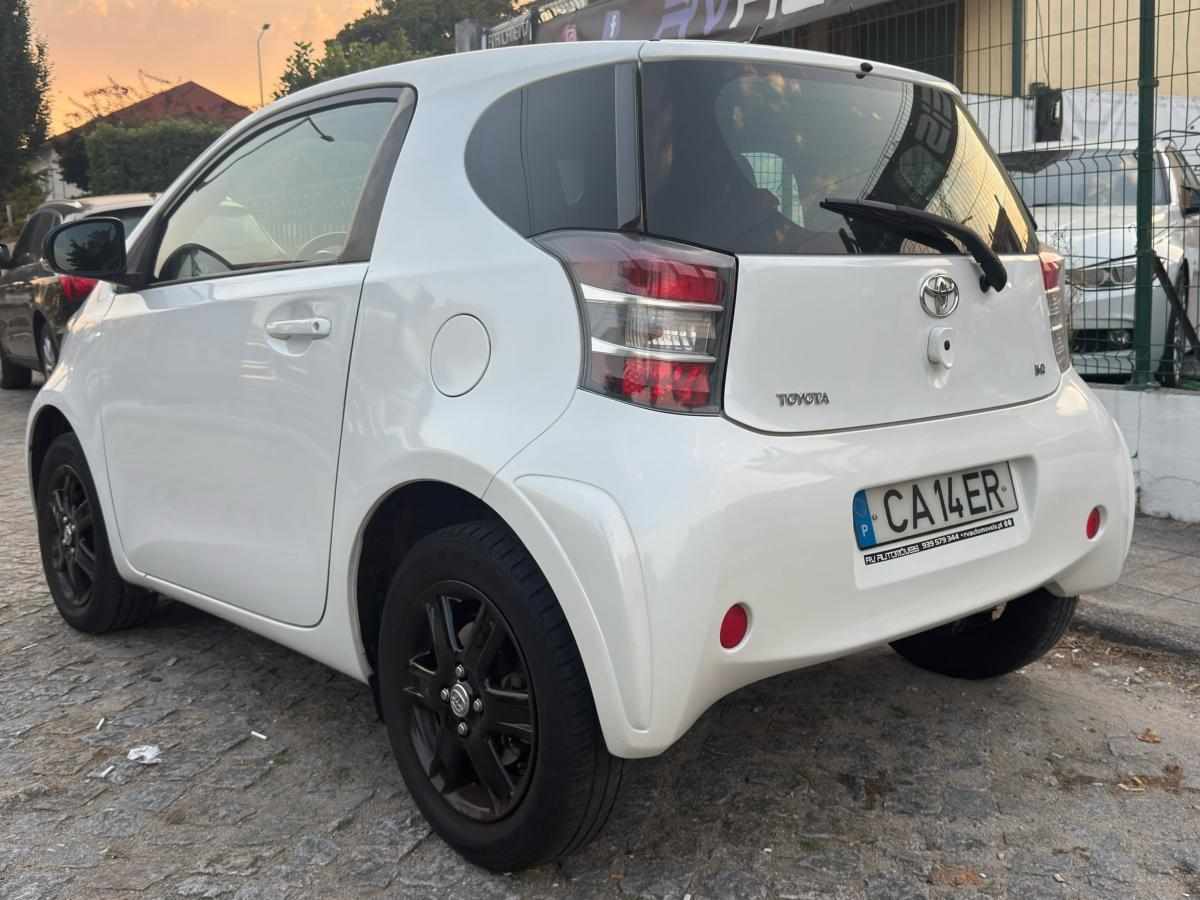 toyota-iq-1-0-vvt-i-2009-gasolina-998cc