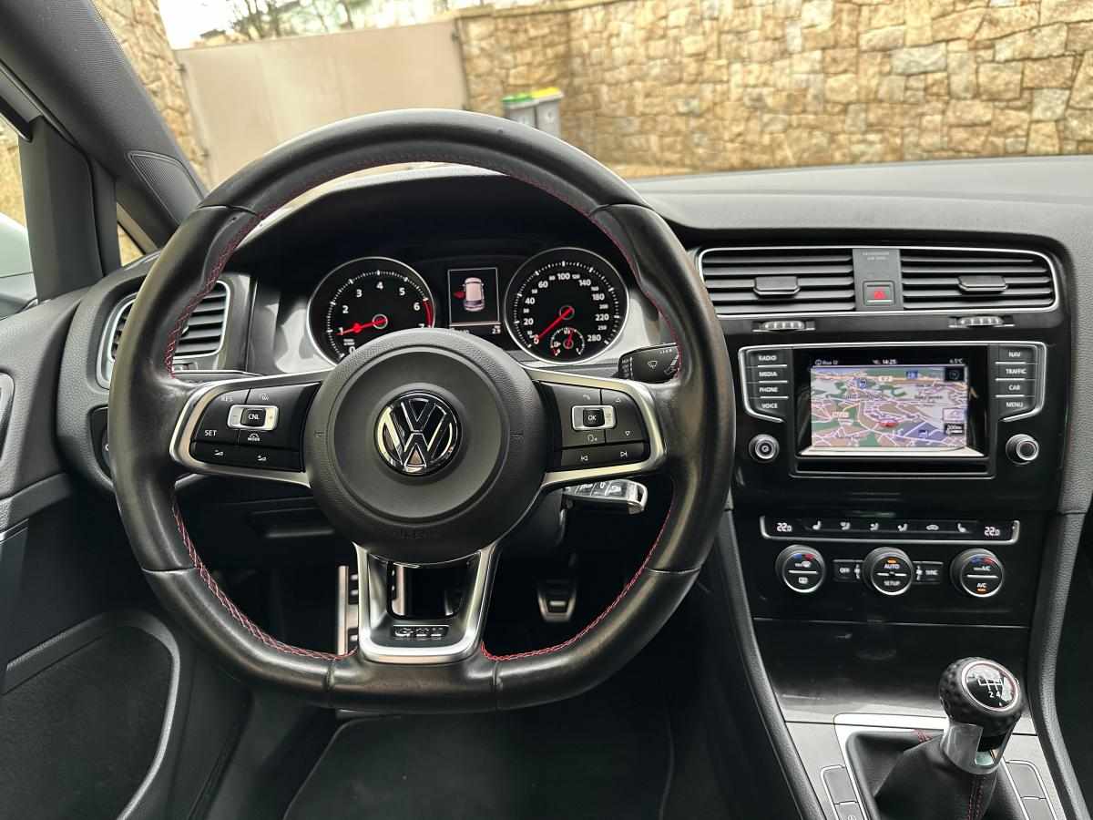 volkswagen-golf-gti-2-0-tsi-bluemotion-2015-gasolina-1984cc
