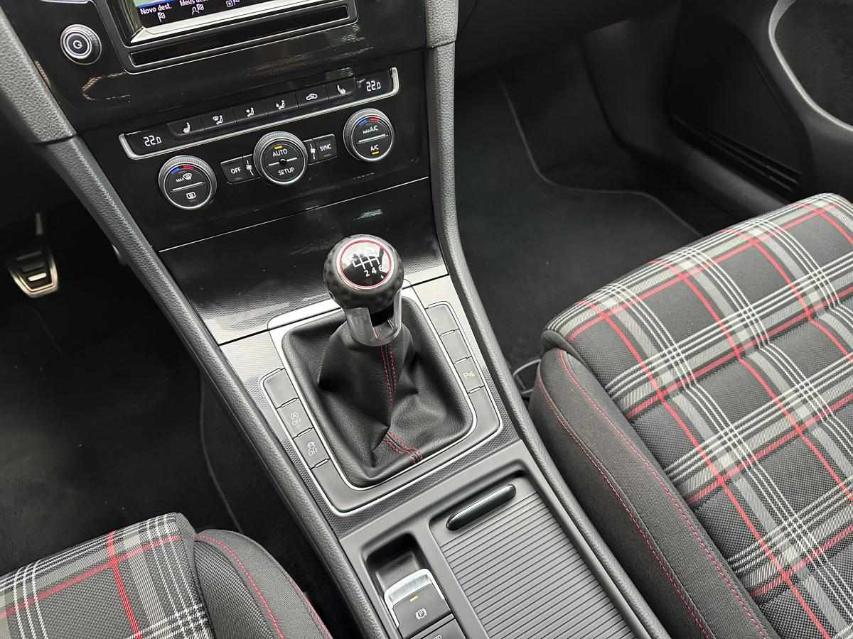 volkswagen-golf-gti-2-0-tsi-bluemotion-2015-gasolina-1984cc