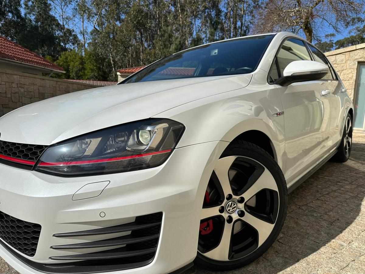 volkswagen-golf-gti-2-0-tsi-bluemotion-2015-gasolina-1984cc