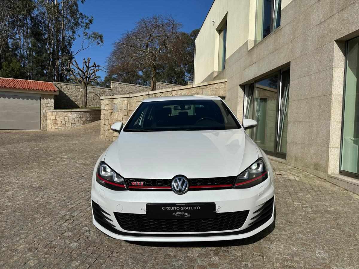 volkswagen-golf-gti-2-0-tsi-bluemotion-2015-gasolina-1984cc