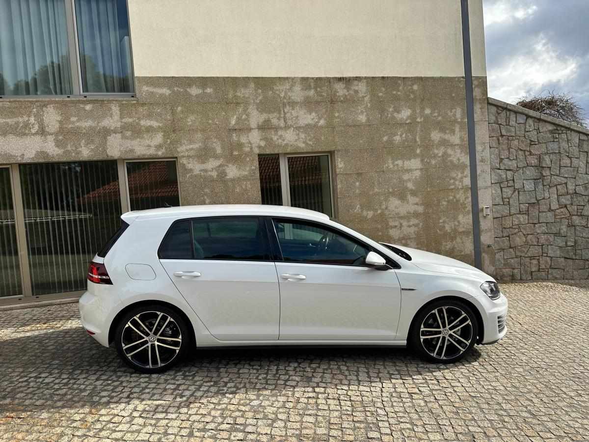 volkswagen-golf-2014-diesel-1968cc