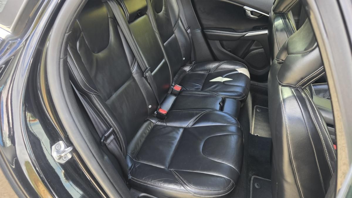 volvo-v40-2014-diesel-1969cc