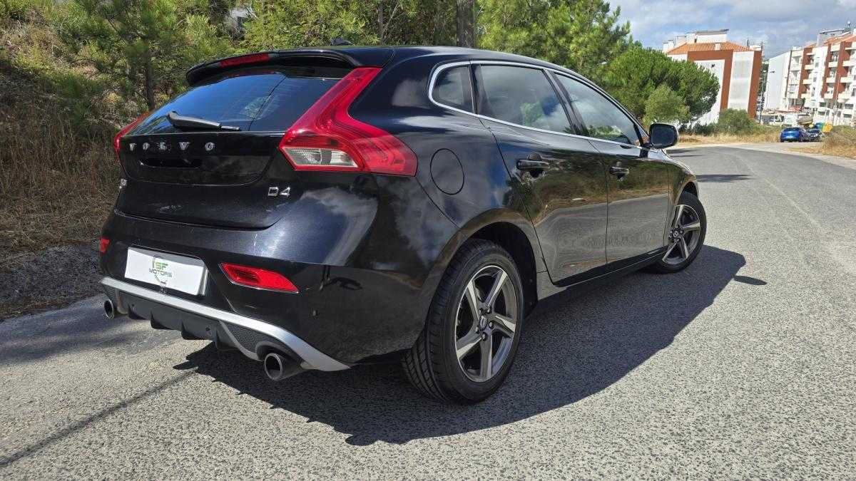 volvo-v40-2014-diesel-1969cc