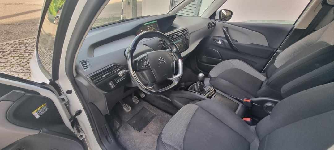 citroen-c4-grand-picasso-2017-diesel-1560cc