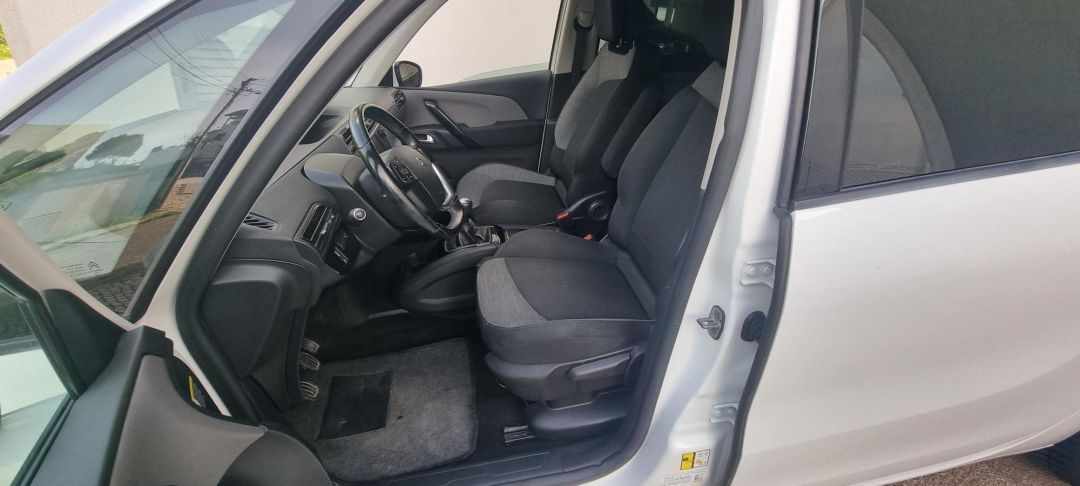 citroen-c4-grand-picasso-2017-diesel-1560cc