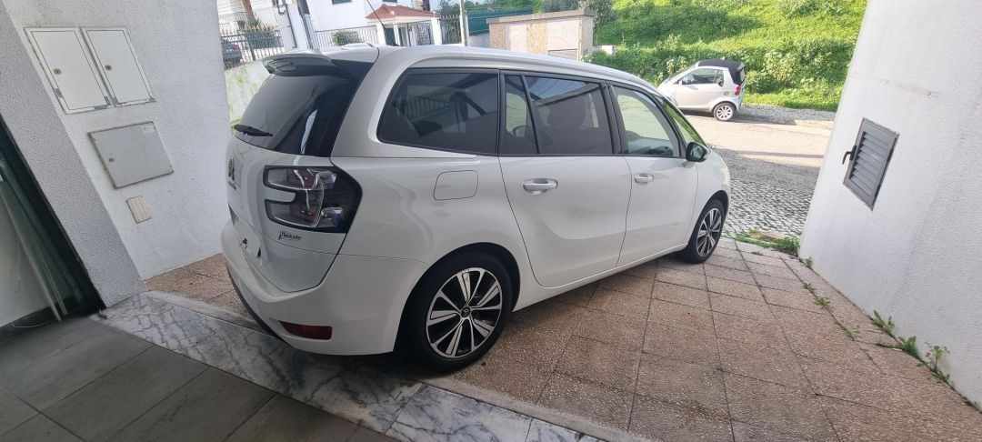 citroen-c4-grand-picasso-2017-diesel-1560cc