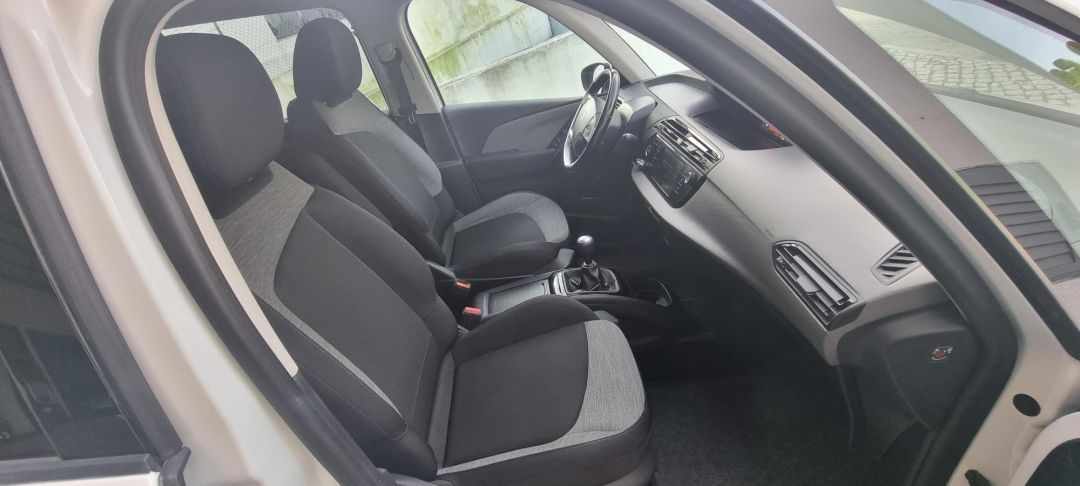 citroen-c4-grand-picasso-2017-diesel-1560cc