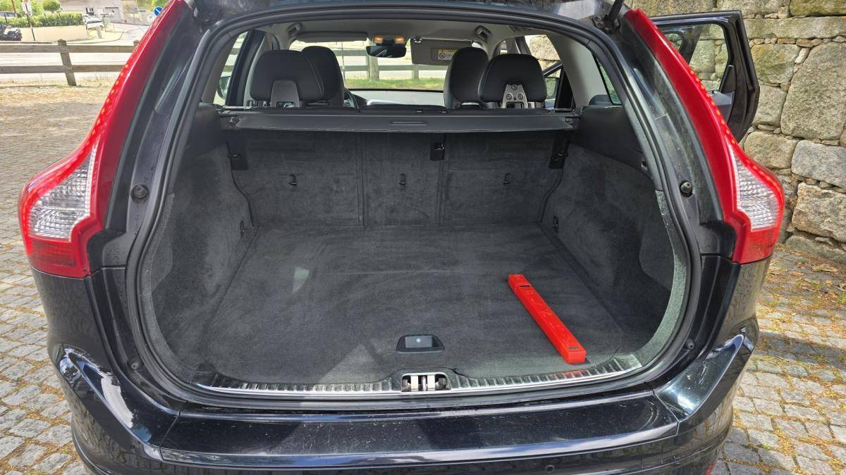 volvo-xc60-2015-diesel-1969cc