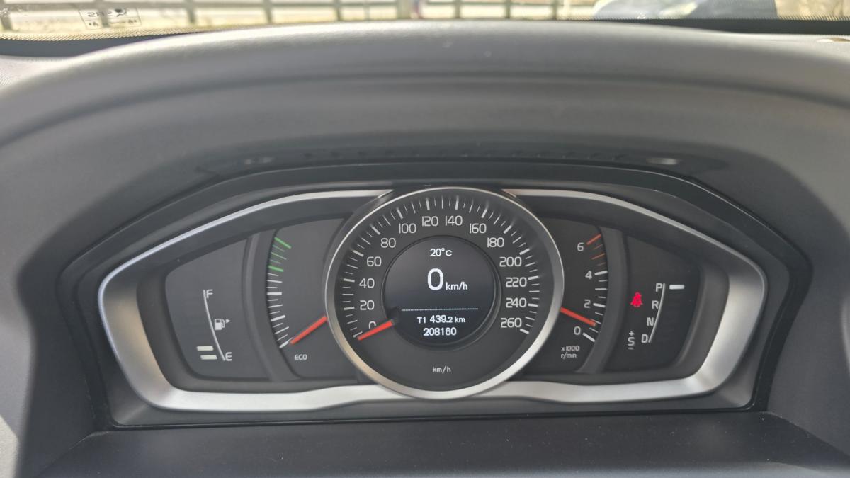 volvo-xc60-2015-diesel-1969cc