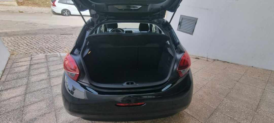 peugeot-208-2019-diesel-1560cc