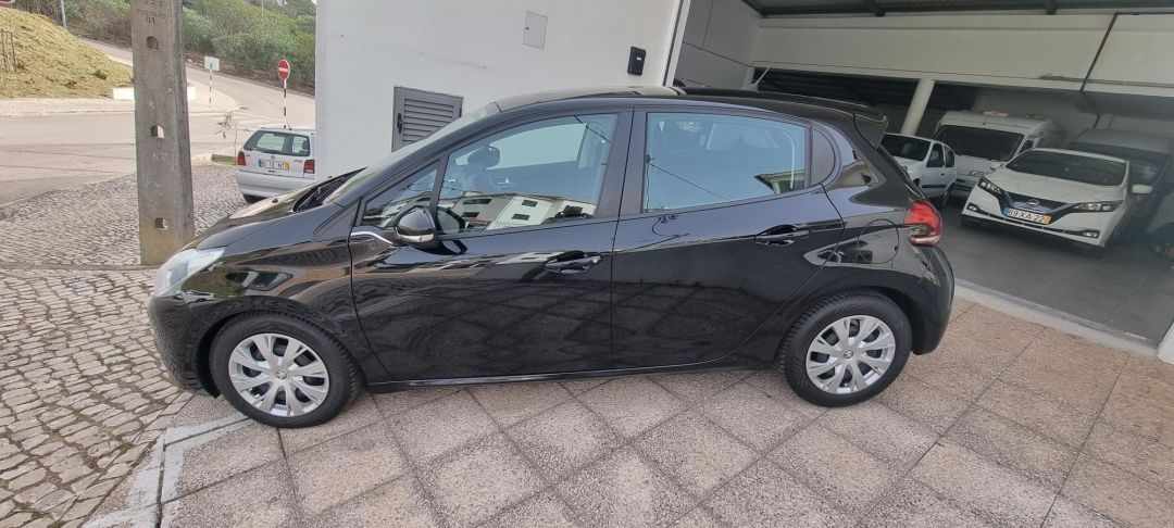 peugeot-208-2019-diesel-1560cc