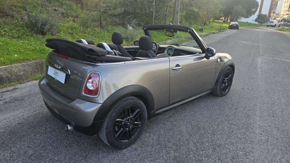 mini-cabrio-2013-diesel-1995cc