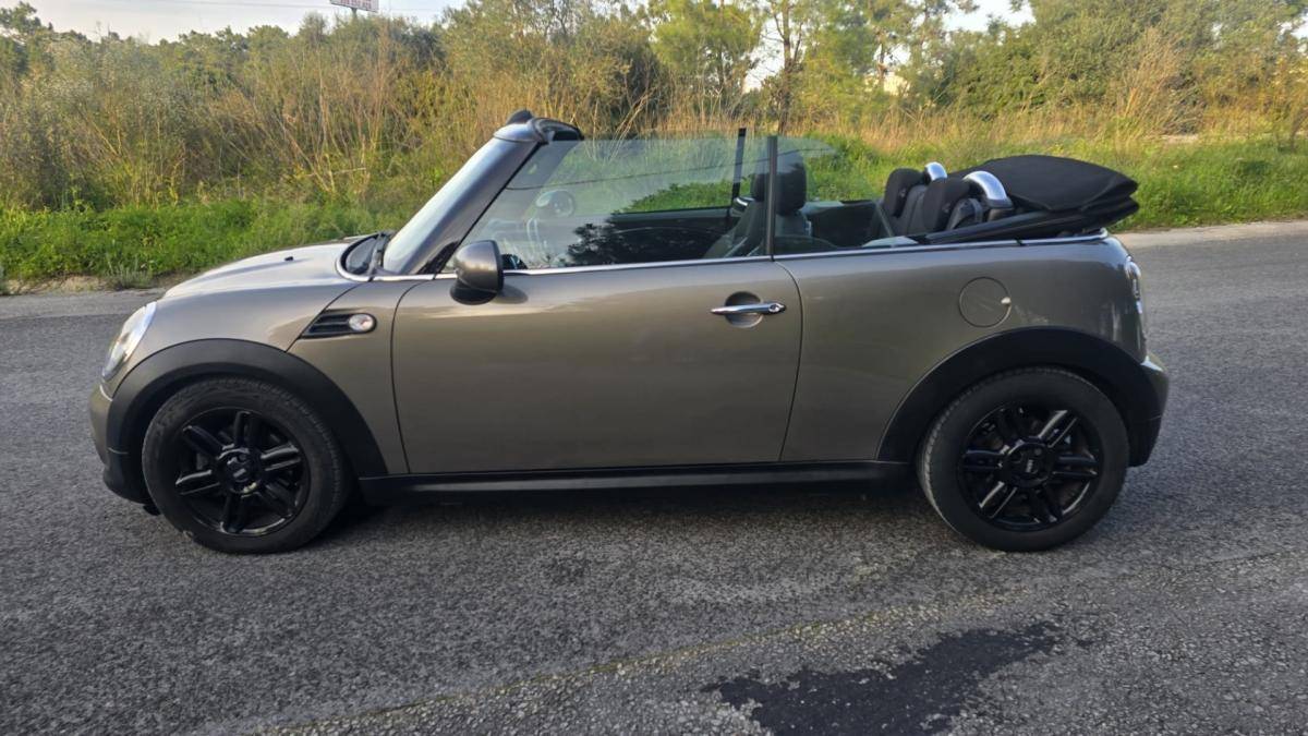 mini-cabrio-2013-diesel-1995cc