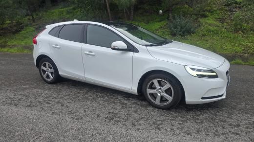 volvo-v40-2018-diesel-1969cc