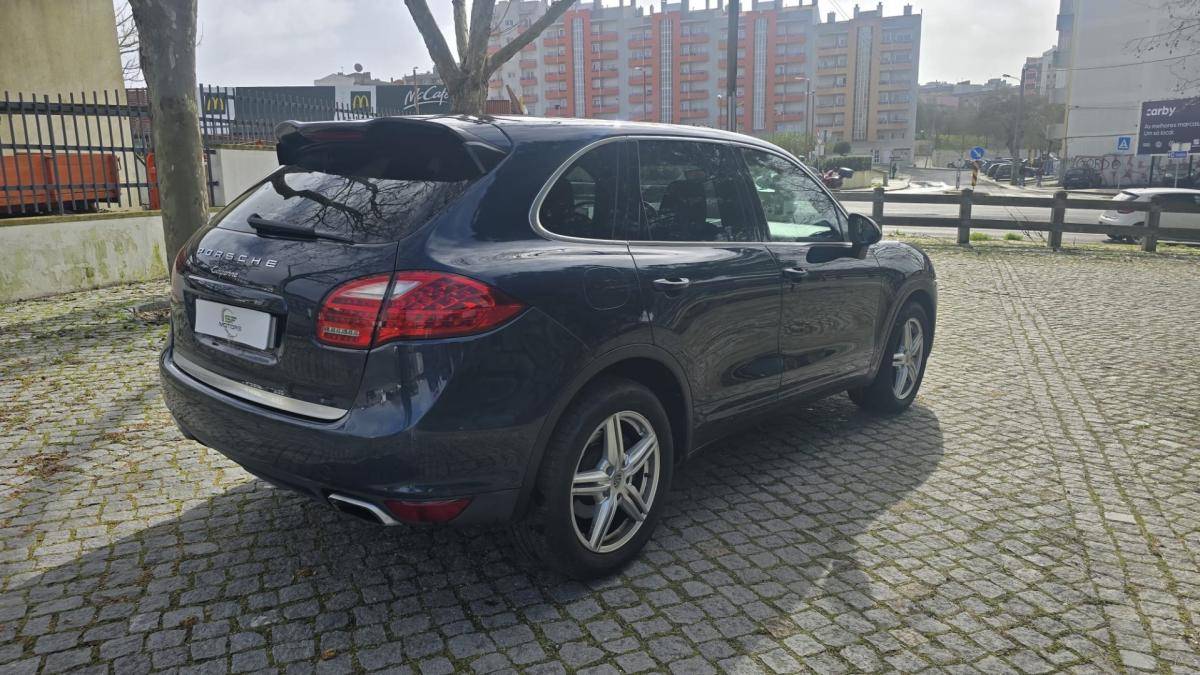 porsche-cayenne-2012-diesel-2967cc