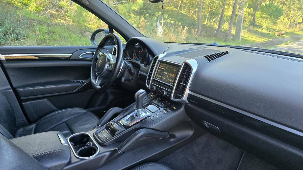 porsche-cayenne-2012-diesel-2967cc