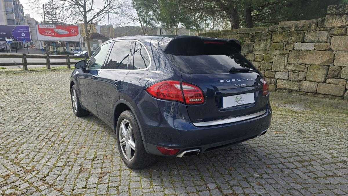 porsche-cayenne-2012-diesel-2967cc