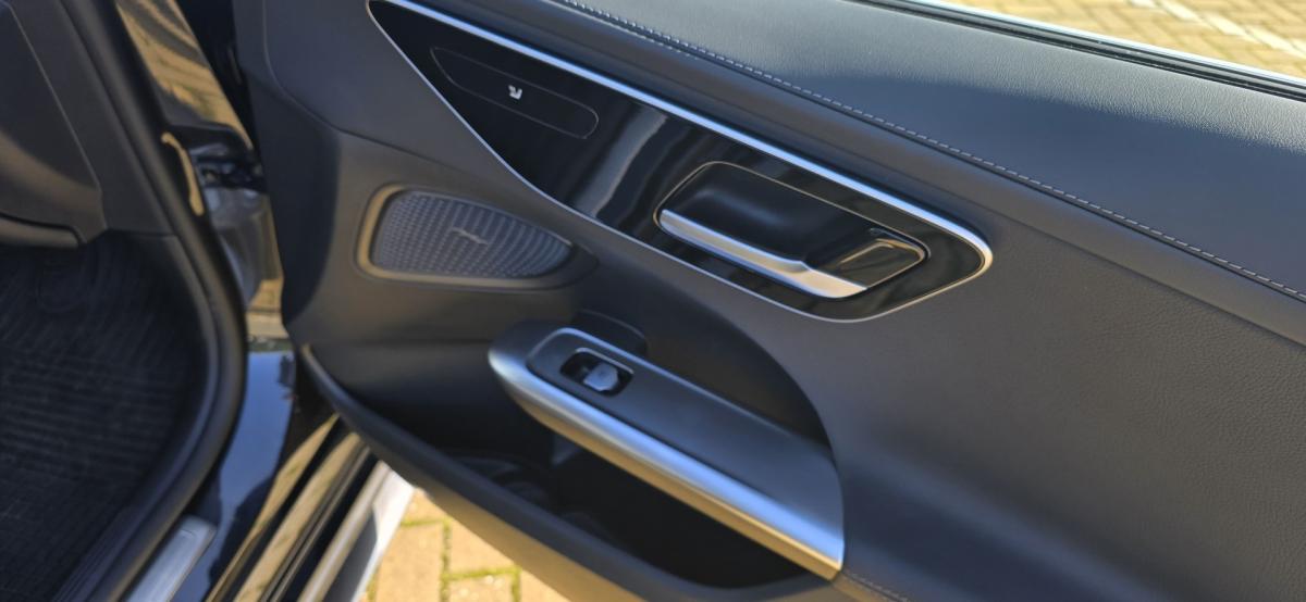 mercedes-benz-classe-c-2023-hibrido-1999cc