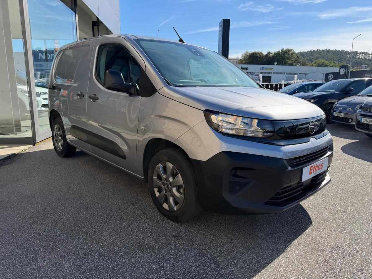 opel-combo-2024-diesel-1499cc