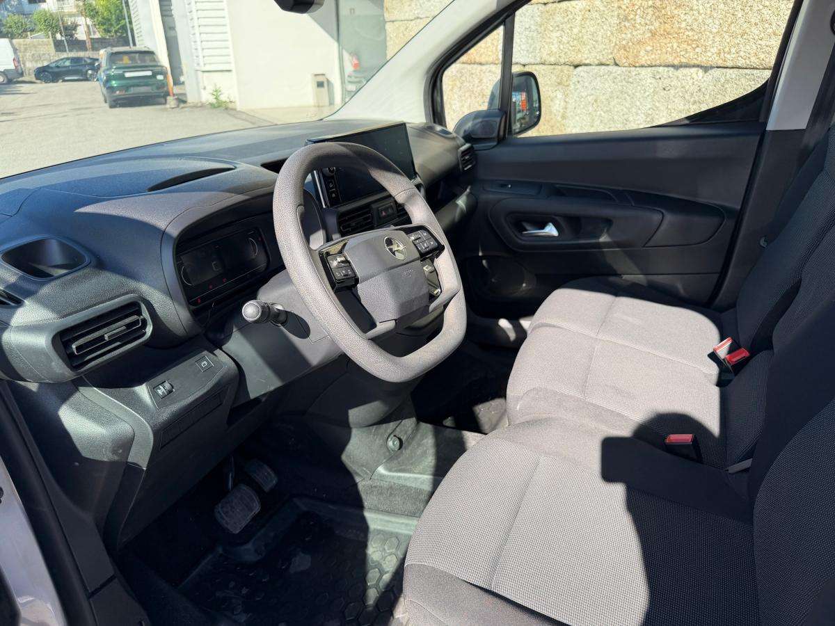 opel-combo-2024-diesel-1499cc