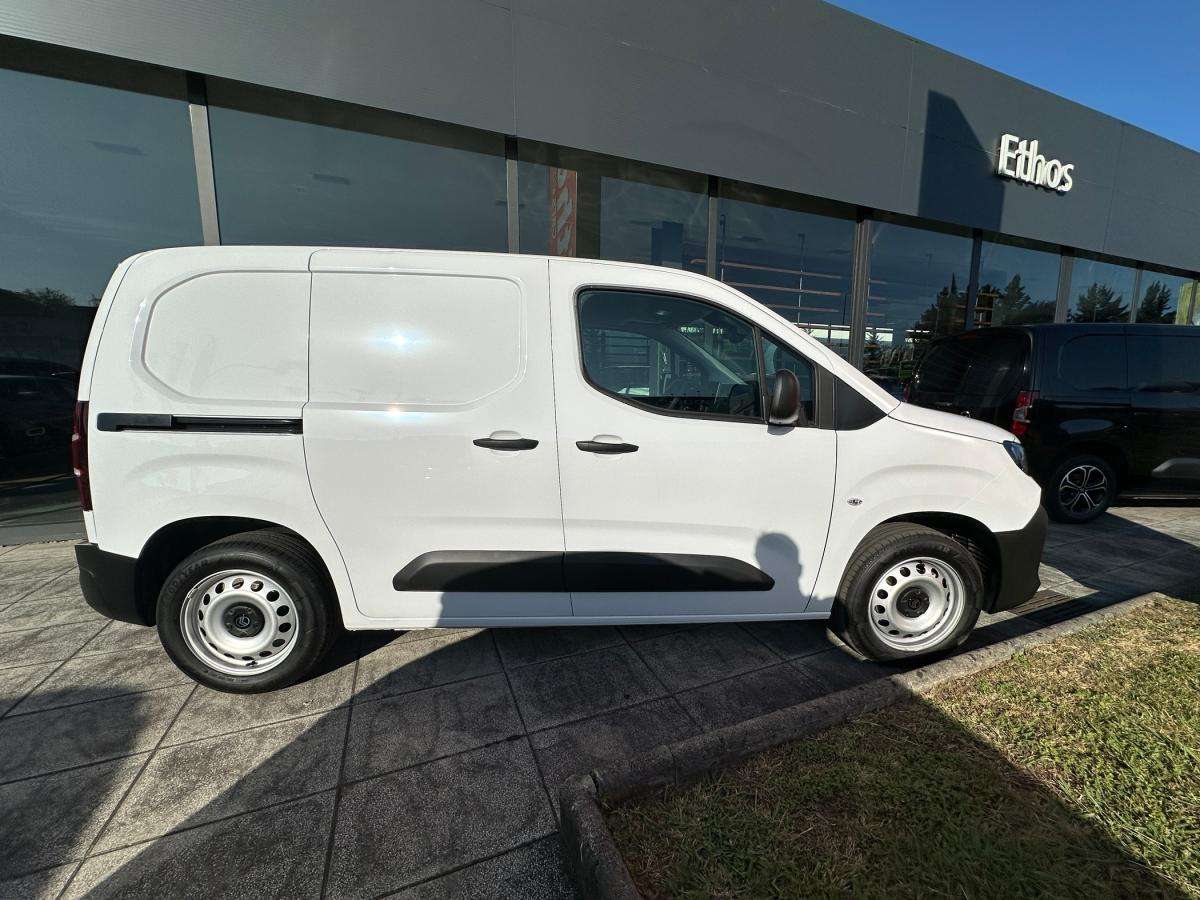 citroen-berlingo-2026-diesel-1499cc