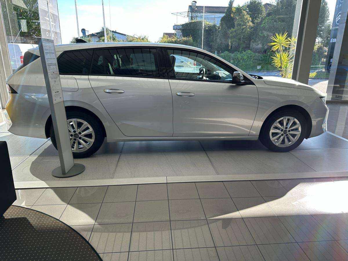 opel-astra-sport-tourer-2024-gasolina-1199cc