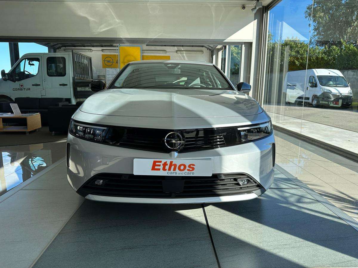 opel-astra-sport-tourer-2024-gasolina-1199cc