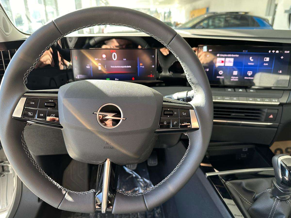 opel-astra-sport-tourer-2024-gasolina-1199cc