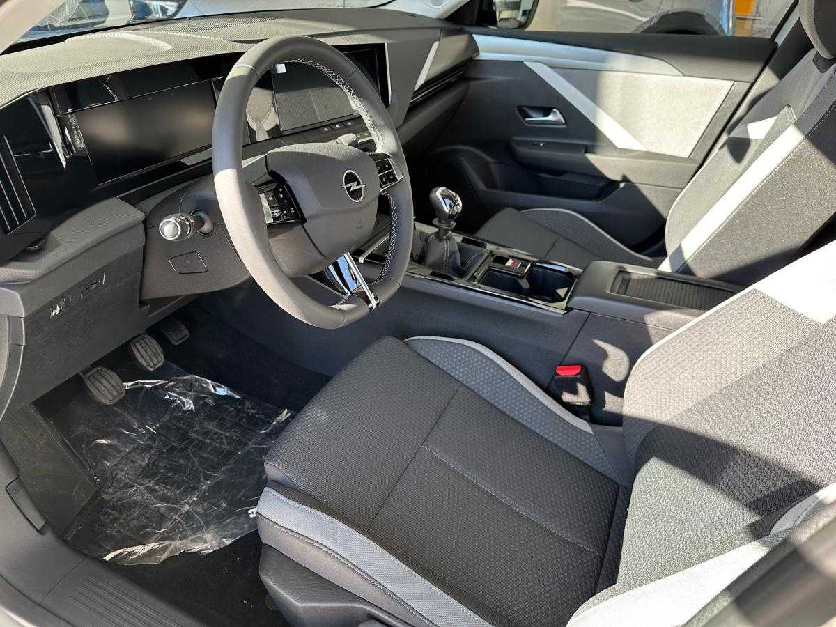 opel-astra-sport-tourer-2024-gasolina-1199cc