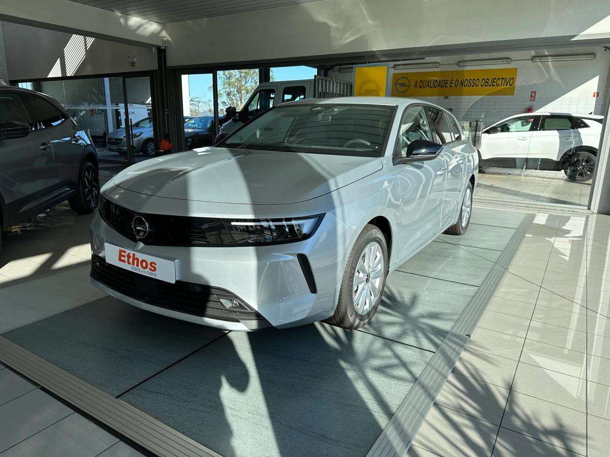 opel-astra-sport-tourer-2024-gasolina-1199cc