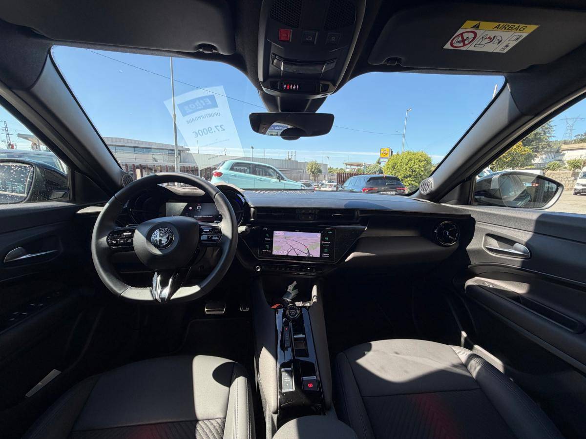 alfa-romeo-junior-2025-hibrido-a-gasolina-1199cc