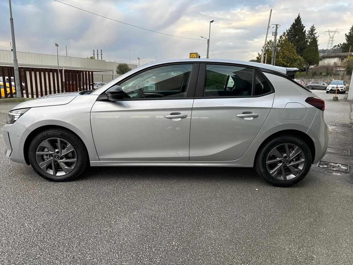 opel-corsa-2025-hibrido-a-gasolina-1199cc