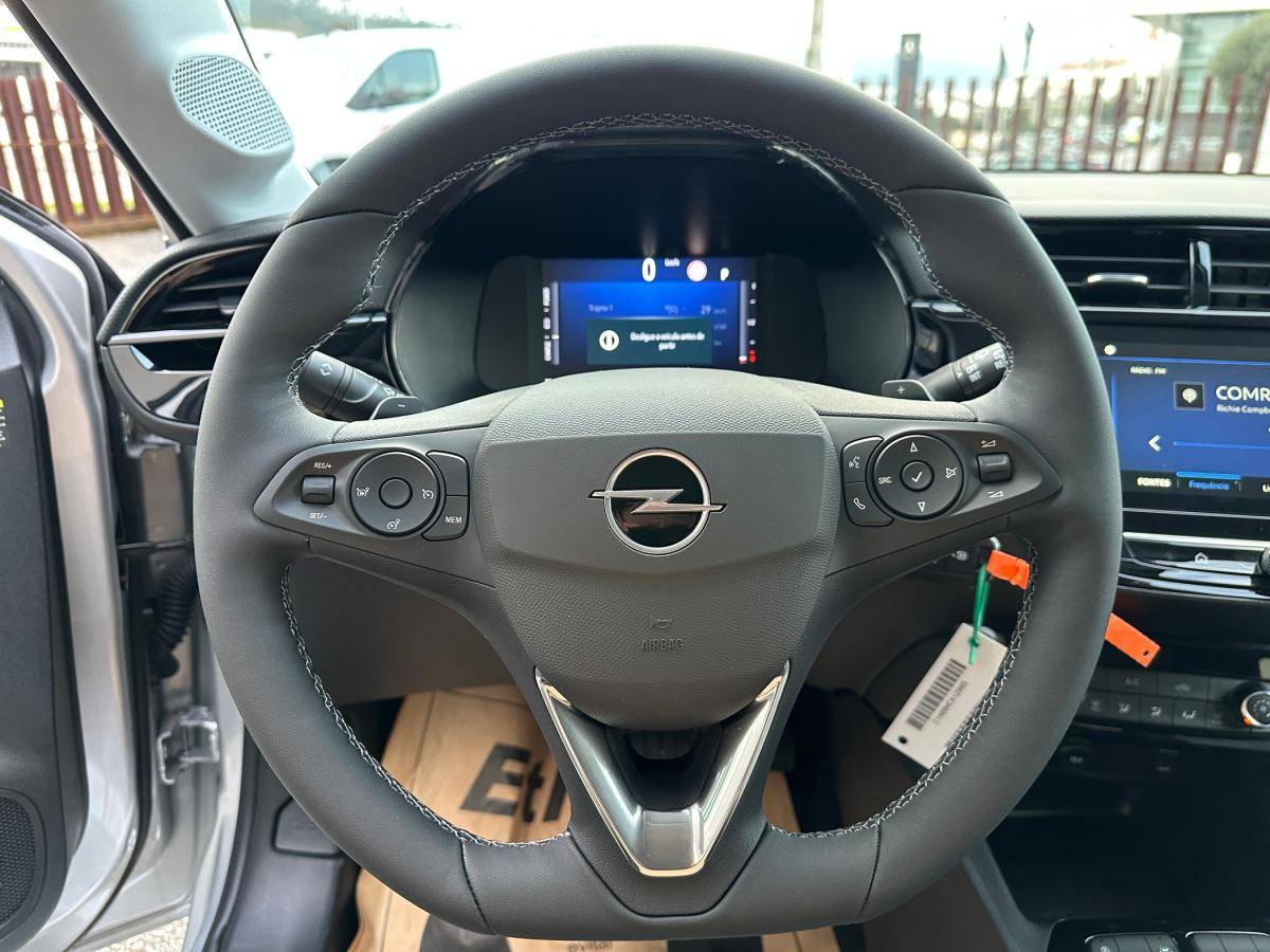 opel-corsa-2025-hibrido-a-gasolina-1199cc