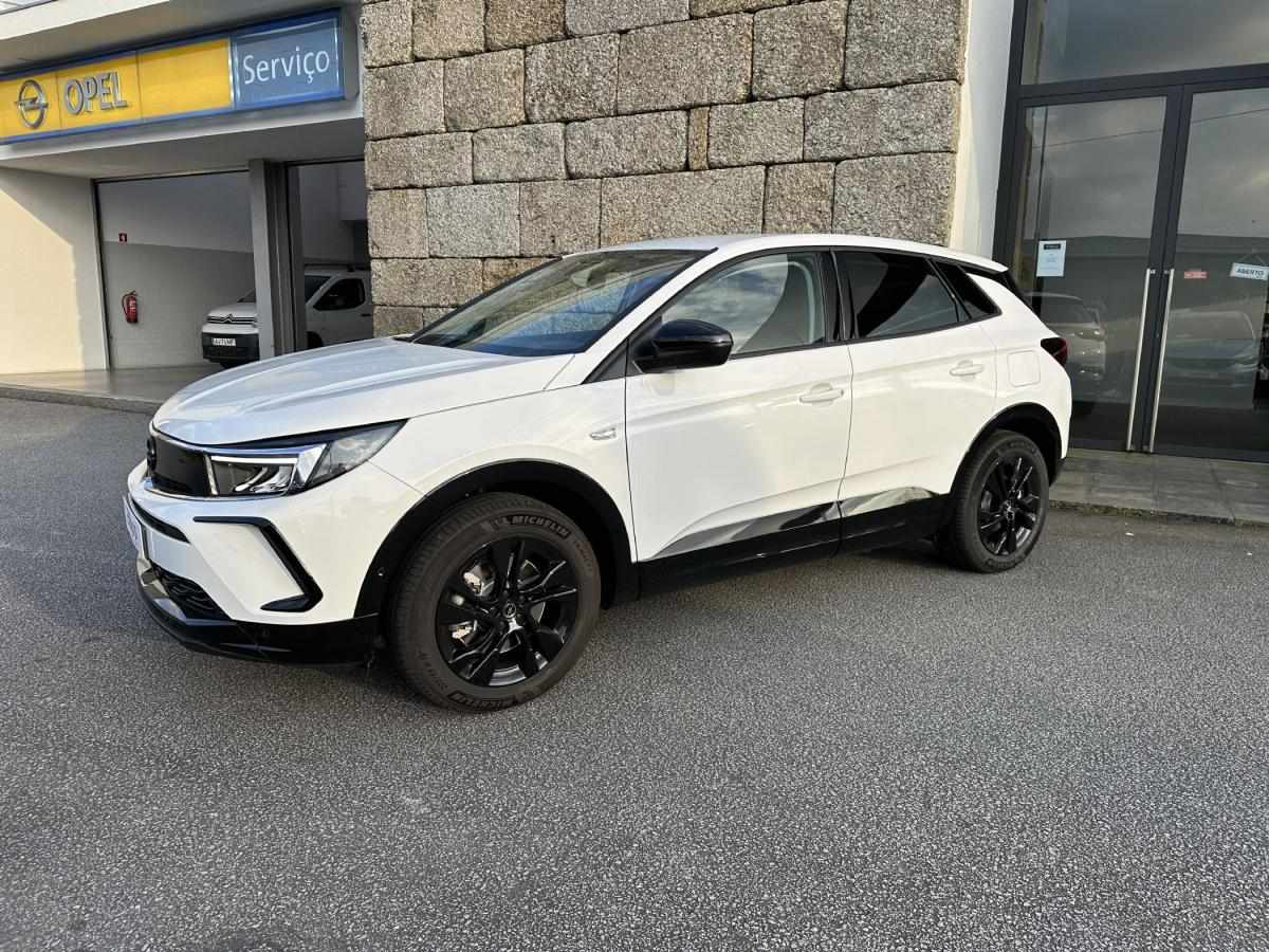 opel-grandland-2024-hibrido-a-gasolina-1598cc