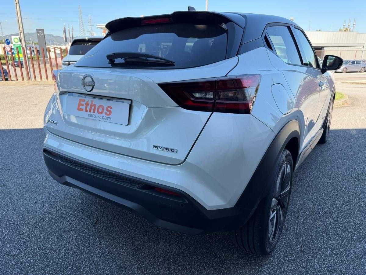 nissan-juke-2024-hibrido-a-gasolina-1598cc