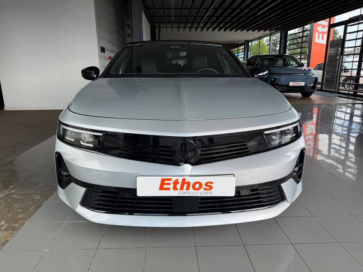 opel-astra-2025-gasolina-1199cc