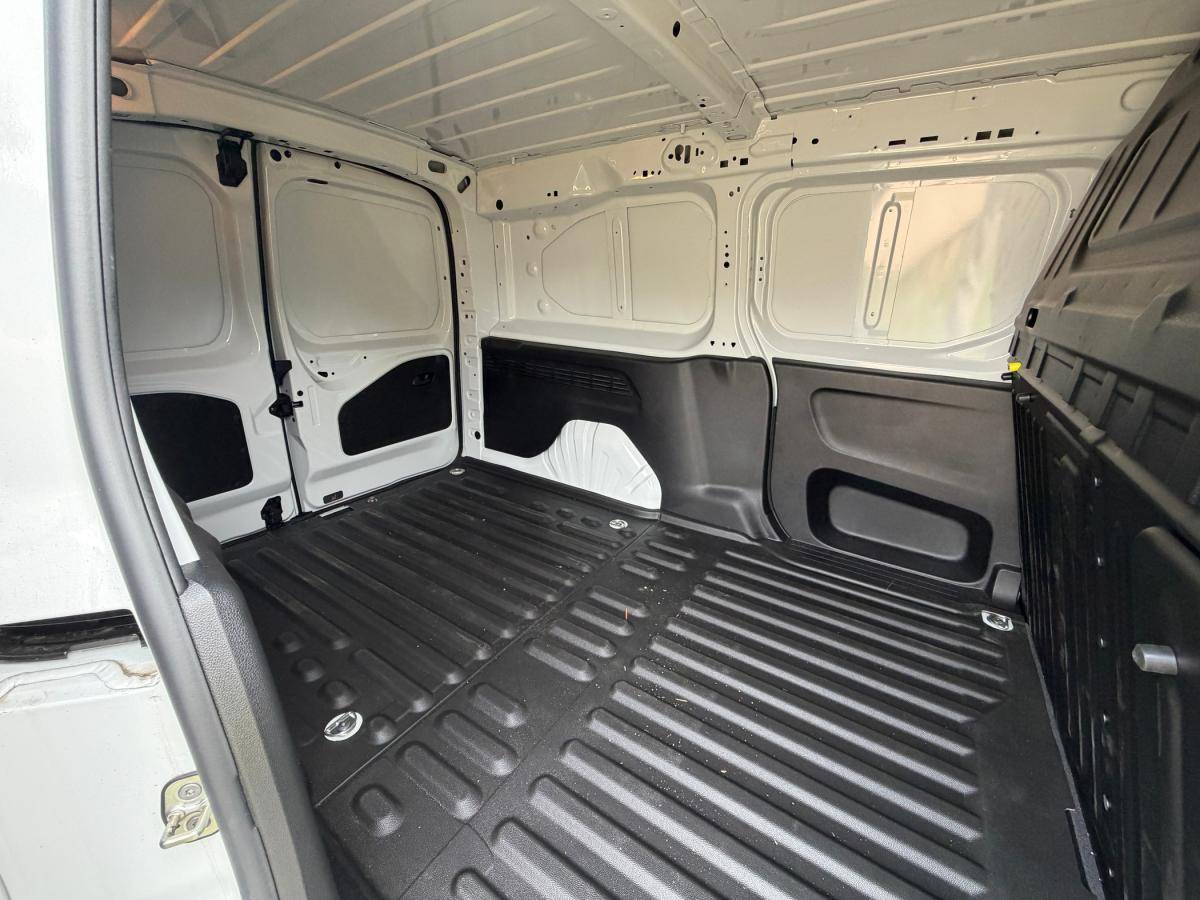fiat-doblo-2025-diesel-1499cc