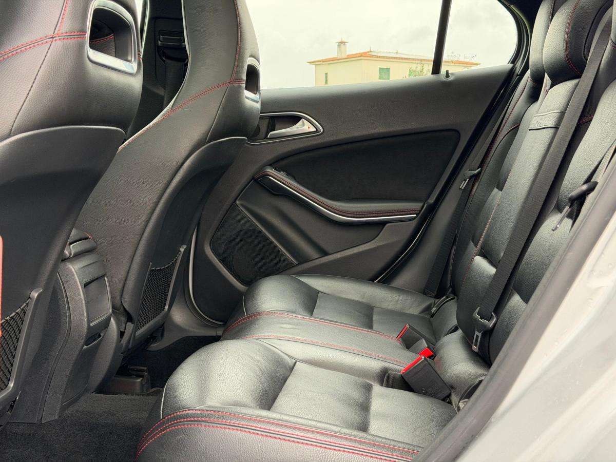 mercedes-benz-gla-2015-diesel-2143cc