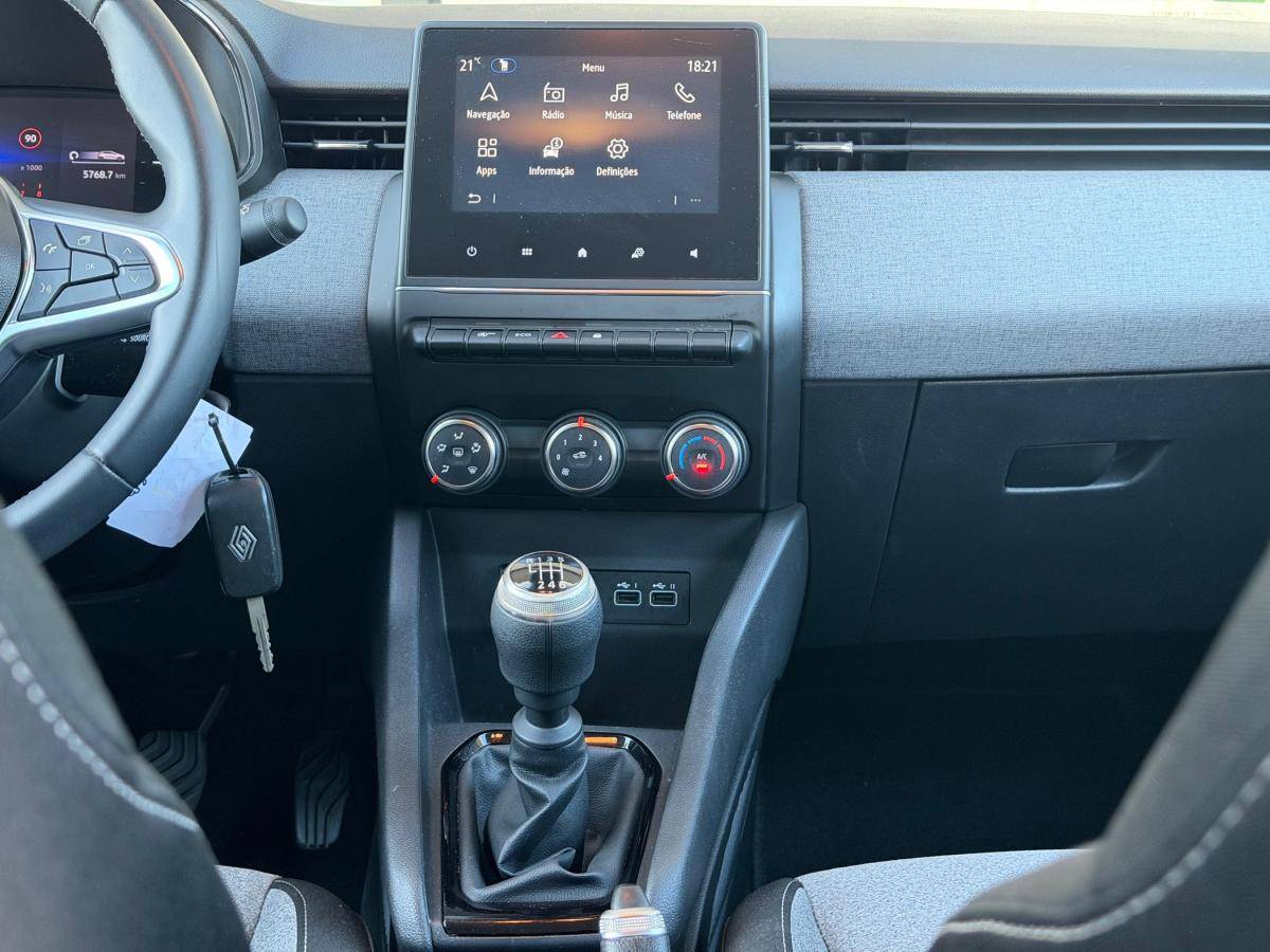 renault-clio-2024-gpl-999cc